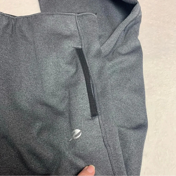 Energy Zone gray sweatpants with black trim size M - Picture 4 of 9